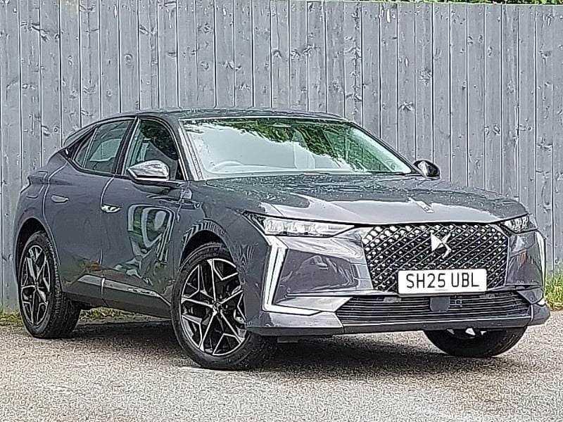 Grey New 2025 DS Automobiles DS4 Hatchback | £25,998 (Super price) - Image 1/4