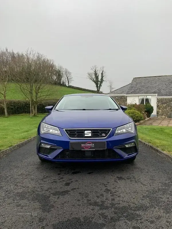 Used Seat Leon FR 190 HP (139 kW) 2019 Blue Hatchback