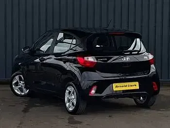 Used Hyundai i10 SE 84 HP (61 kW) 2023 Black Hatchback