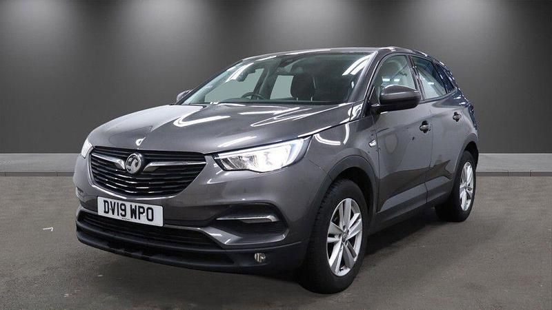 Used Vauxhall Grandland X S 130 HP (95 kW) 2019 Grey SUV