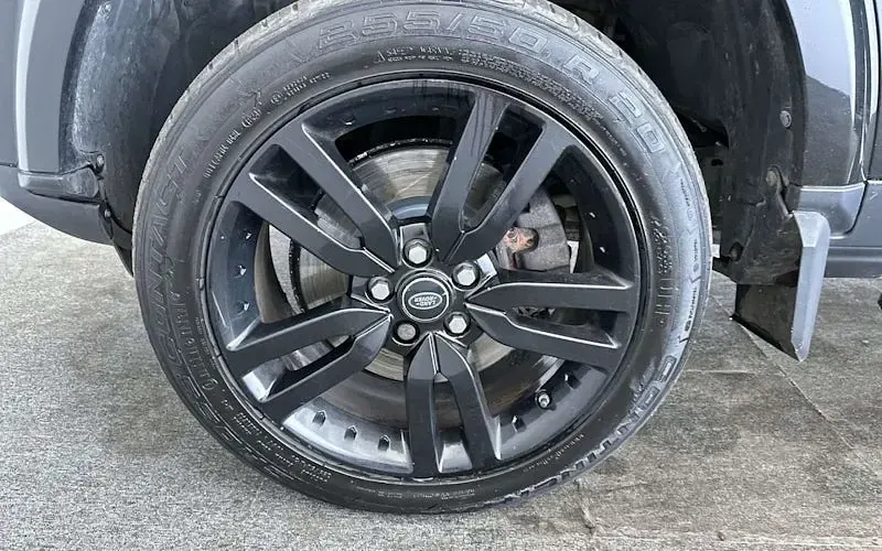 Used Land Rover Discovery HSE Luxury 256 HP (188 kW) 2014 Black SUV