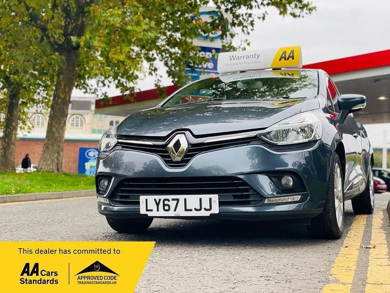 Grey Used 2018 Renault Clio IV Dynamique Hatchback | £7,649 (Fair price) - Image 1/2