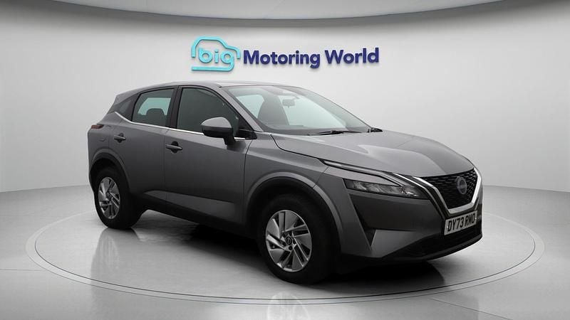 Grey Used 2023 Nissan Qashqai Acenta Premium SUV | £16,800 (Super price) - Image 1/4