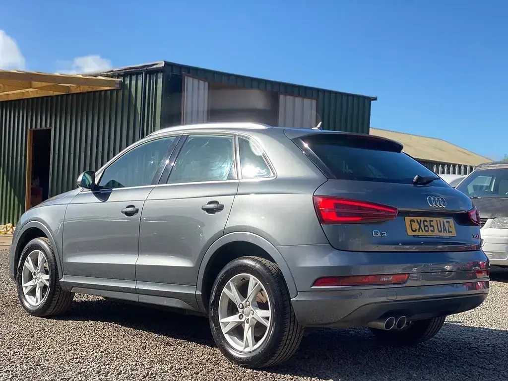Used Audi Q3 Design 150 HP (110 kW) 2015 Grey SUV