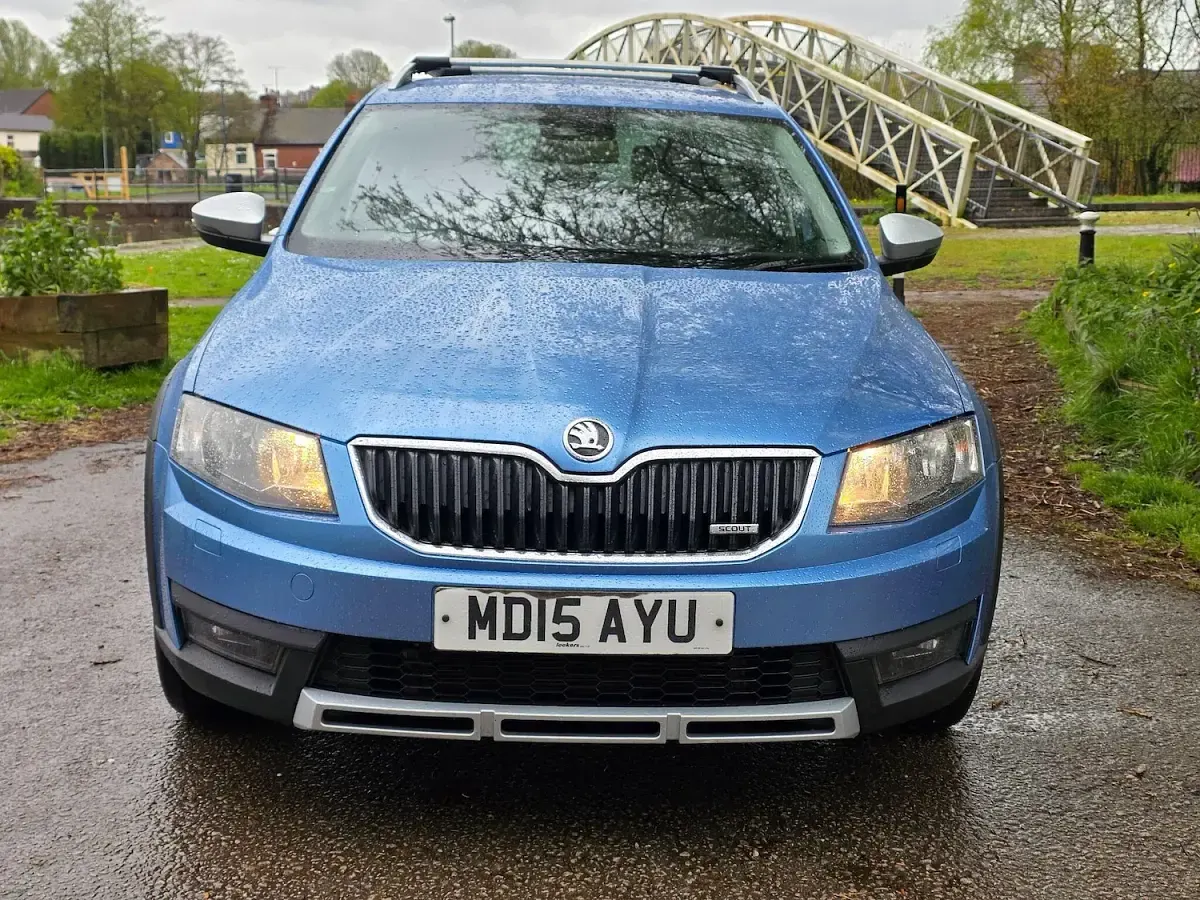 Used Skoda Octavia Scout 4x4 150 HP (110 kW) 2015 Blue Hatchback
