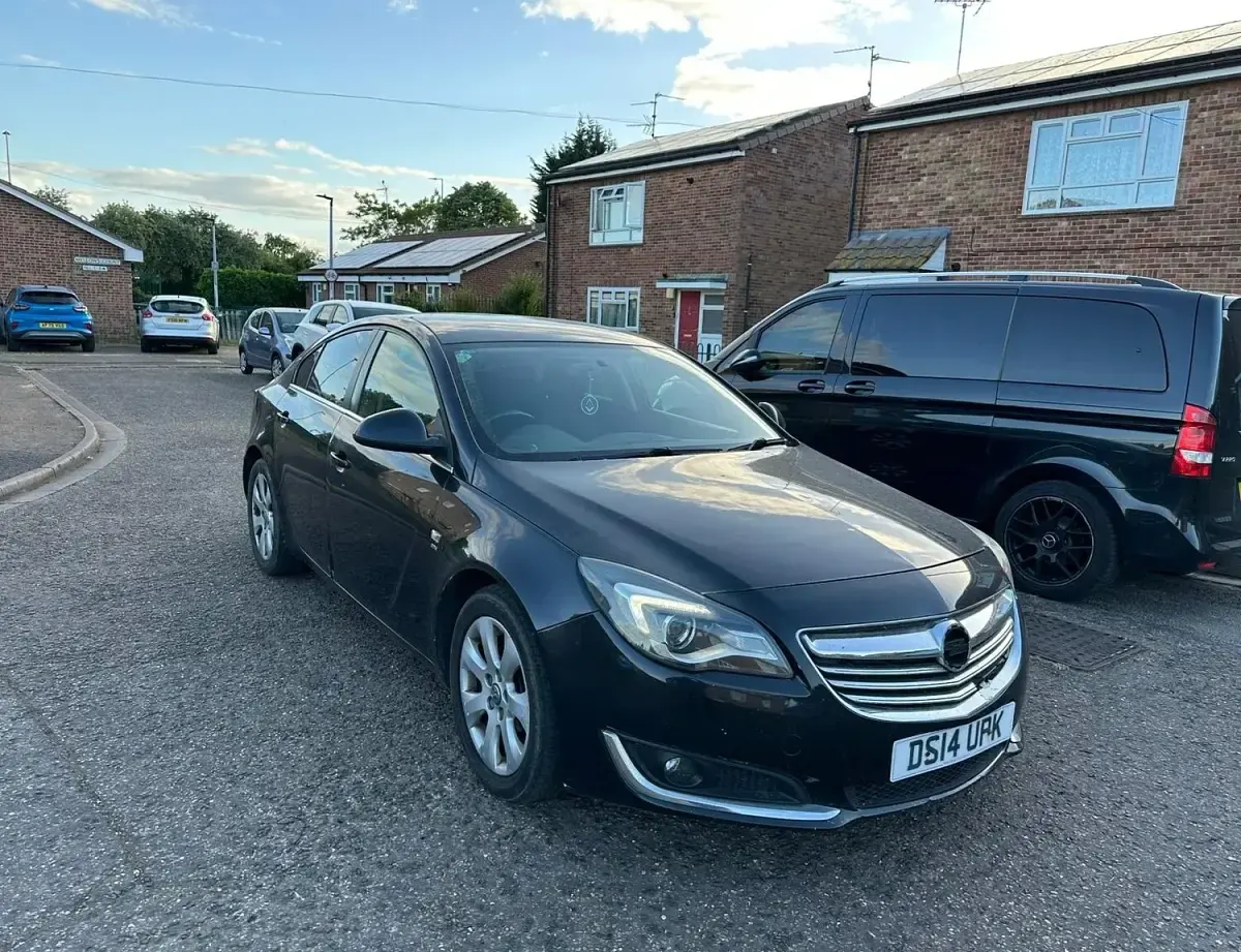 Used Vauxhall Insignia SRi 2014 Black Hatchback