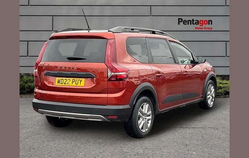 Used Dacia Jogger Comfort 110 HP (80 kW) 2022 Brown MPV