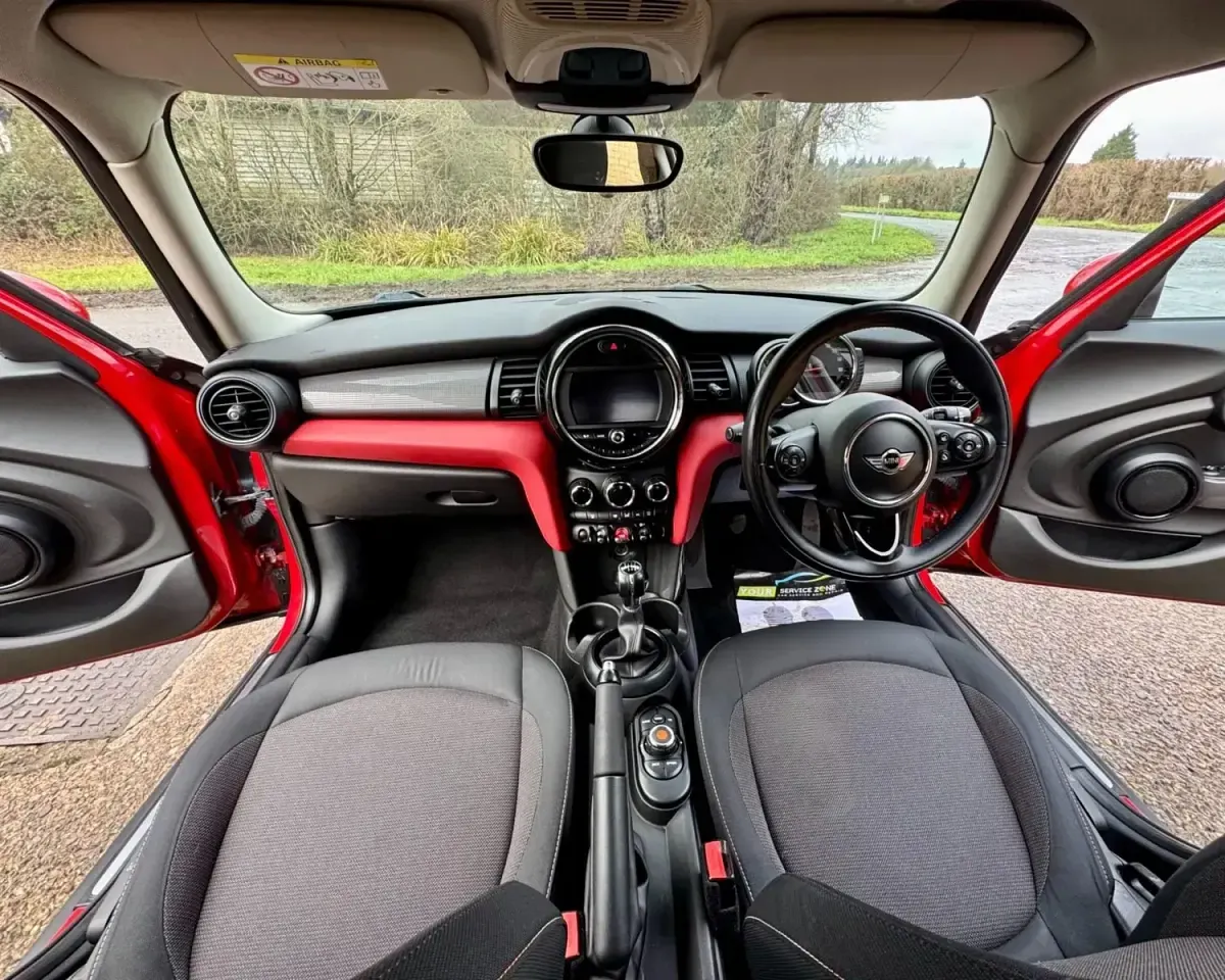 Usado Mini Cooper Hatch 136 HP (100 kW) 2015 Vermelho Citadino