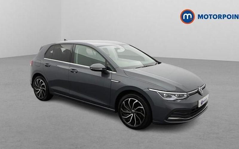 Second-hand VW Golf VIII Edition 131 CP (96 kW) 2022 Hatchback