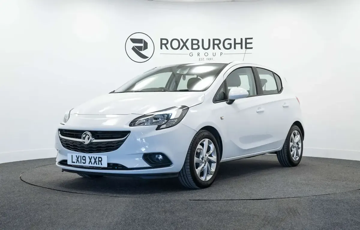 Used Vauxhall Corsa 90 HP (66 kW) 2019 White Hatchback