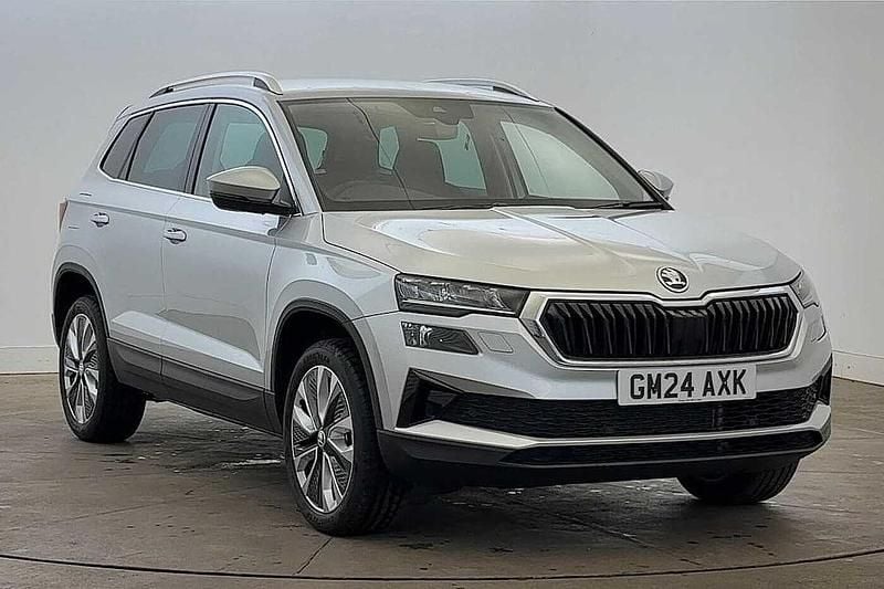 Brilliant silver metallic Used 2024 Skoda Karoq SE L SUV | £20,490 (Good price) - Image 1/4