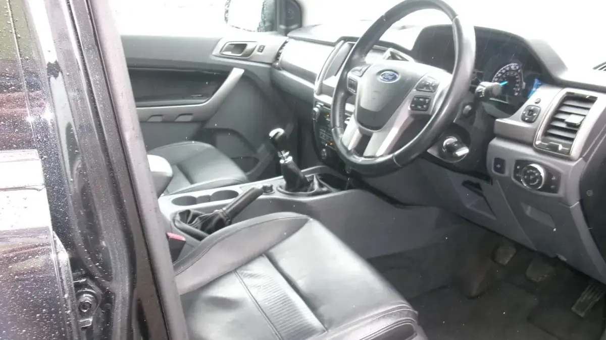 Used Ford Ranger Limited 200 HP (147 kW) 2017 Black Pickup