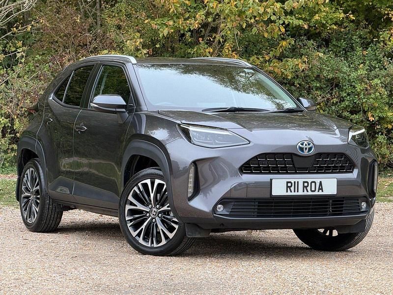 Grey Used 2022 Toyota Yaris Hybrid SUV | £22,895 (Fair price) - Image 1/4