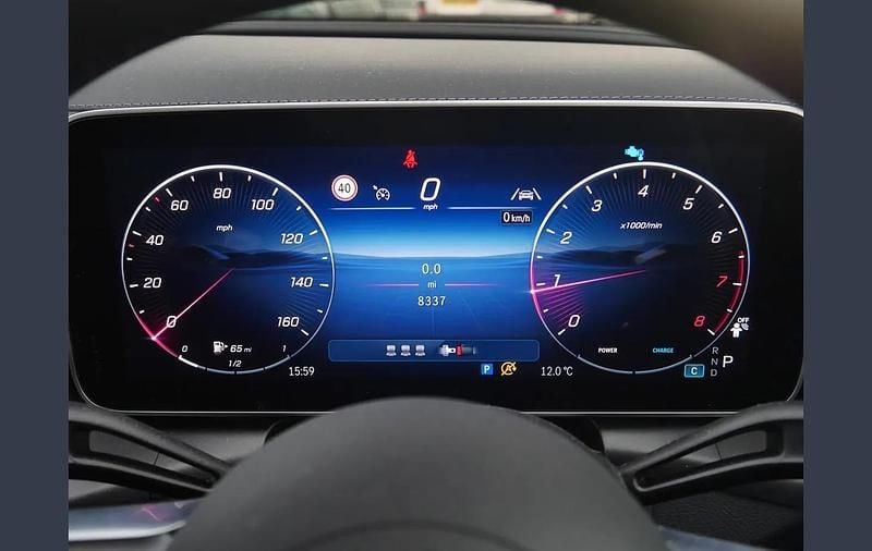 Used Mercedes GLC300e AMG Line Premium 254 HP (186 kW) 2025 Black SUV