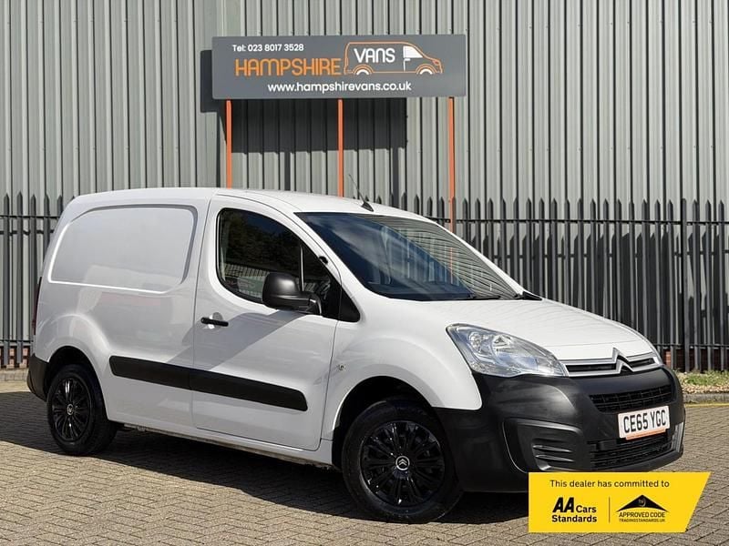 White Used 2015 Citroën Berlingo MPV | £3,995 (Fair price) - Image 1/4