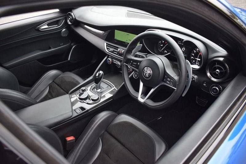 Used Alfa Romeo Giulia Saloon Ti 280 HP (205 kW) 2019 Blue Sedan