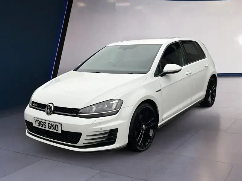 Used VW Golf VII GTD 2016 White Hatchback