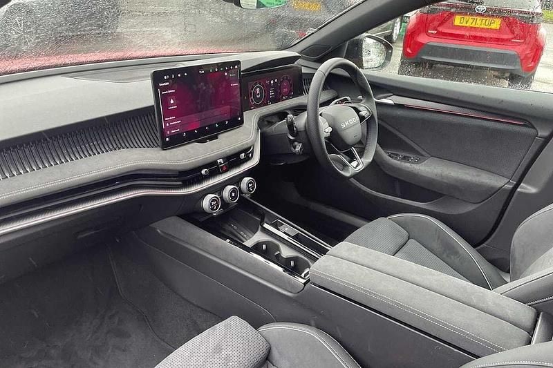 Used Skoda Superb SportLine 147 HP (108 kW) 2025 Carmine red metallic Hatchback