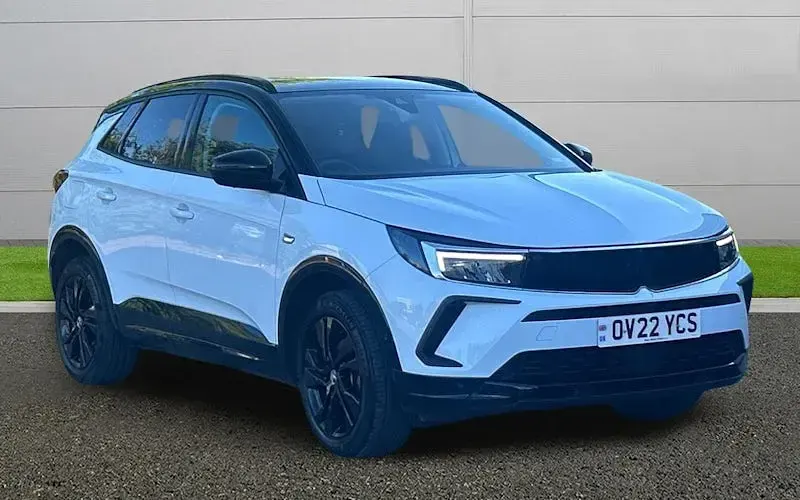 Second-hand Vauxhall Grandland X GS Line 131 CP (96 kW) 2022 SUV