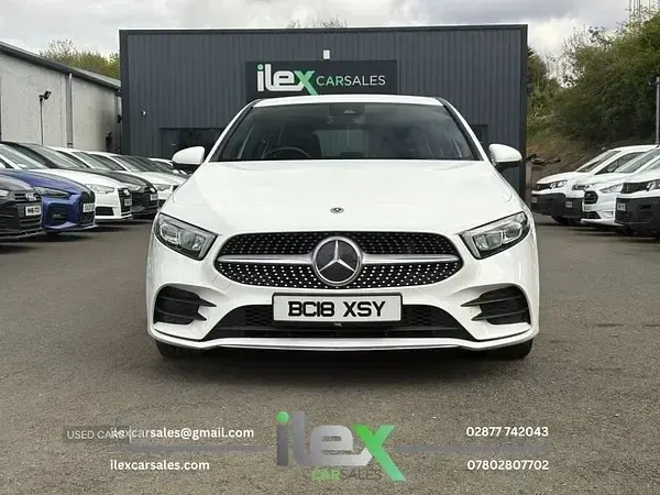 Begagnad Mercedes A180 Executive 116 HK (85 kW) 2018 Vit Halvkombi