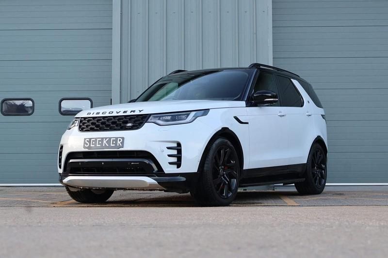 Used Land Rover Discovery 5 SE Dynamic 2023 White SUV