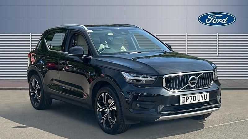 Used 2020 Volvo XC40 Inscription SUV | £26,635 (Fair price) - Image 1/3