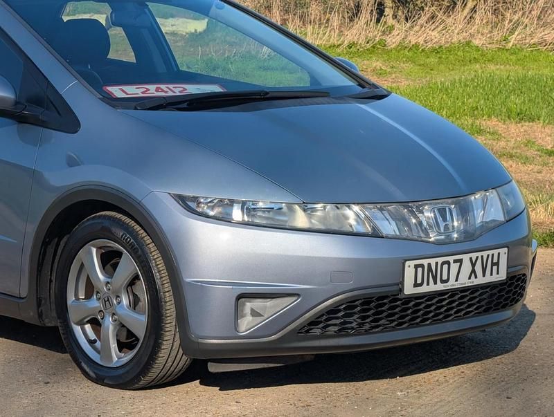 Used Honda Civic SE 138 HP (101 kW) 2007 Blue Hatchback