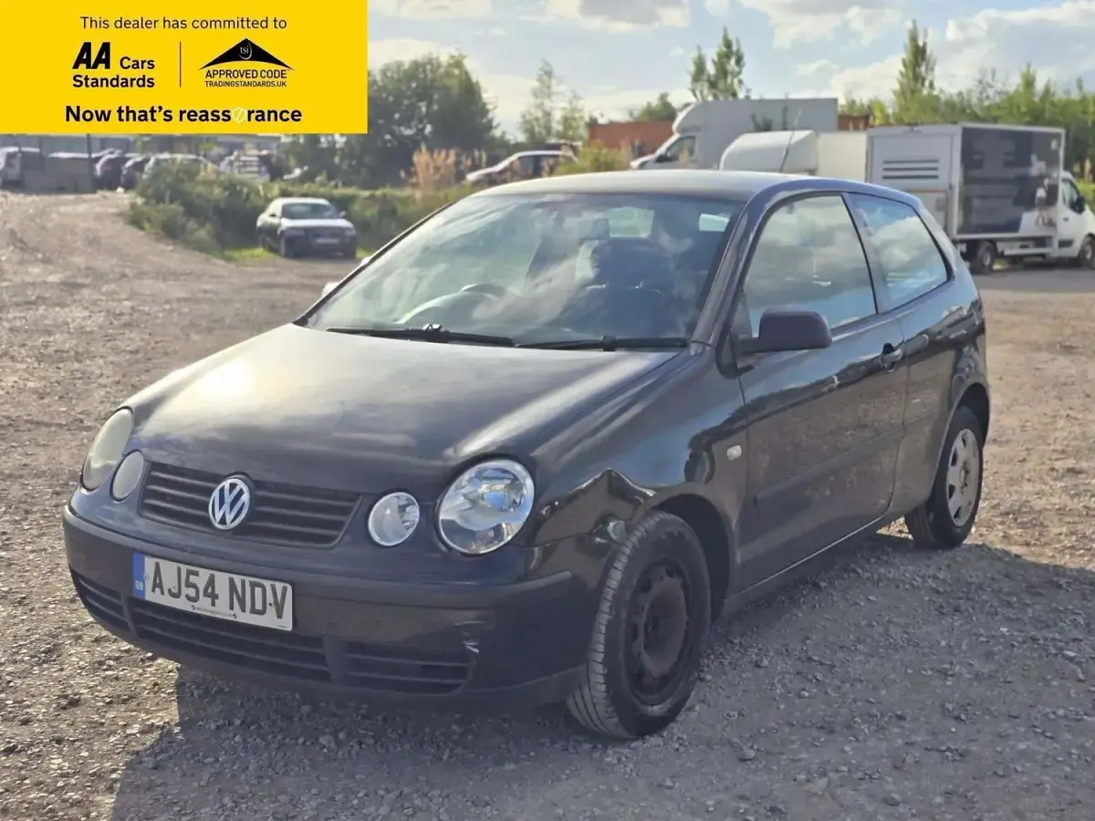 Used VW Polo S 75 HP (55 kW) 2004 Black Hatchback