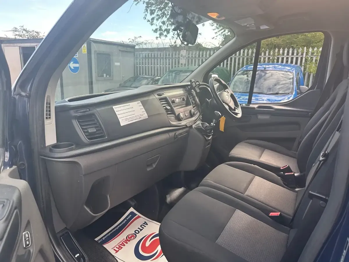 Used Ford Transit Custom 130 HP (95 kW) 2019 Blue Van