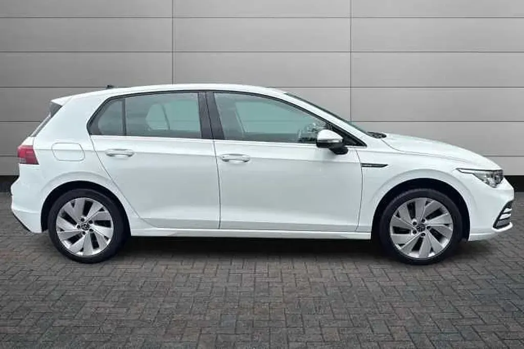 Used VW Golf VII 150 HP (110 kW) 2021 Hatchback