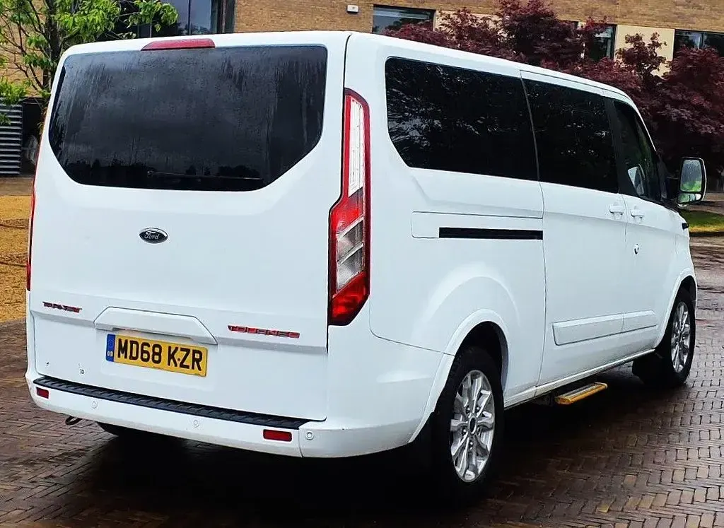 Used Ford Tourneo Titanium 130 HP (95 kW) 2019 White MPV