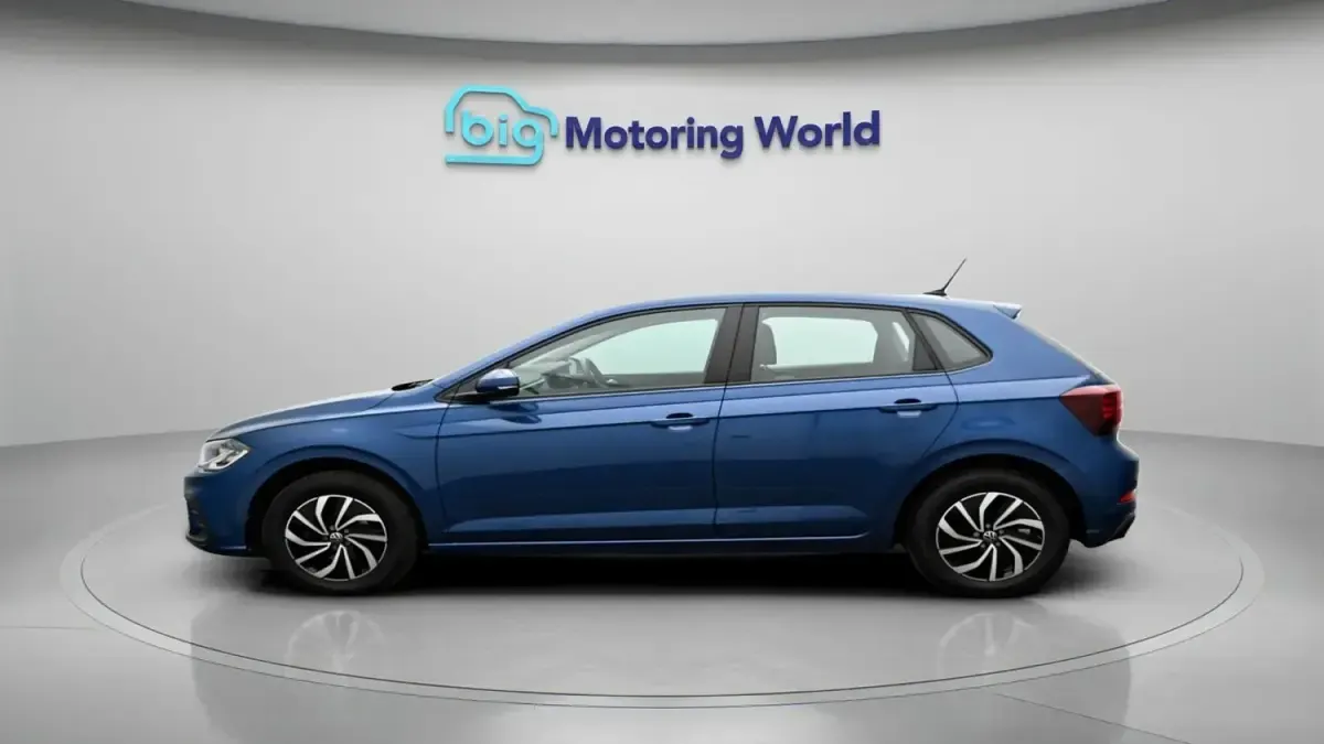 Käytetty VW Polo S 79 HP (58 kW) 2023 Sininen Viistoperä