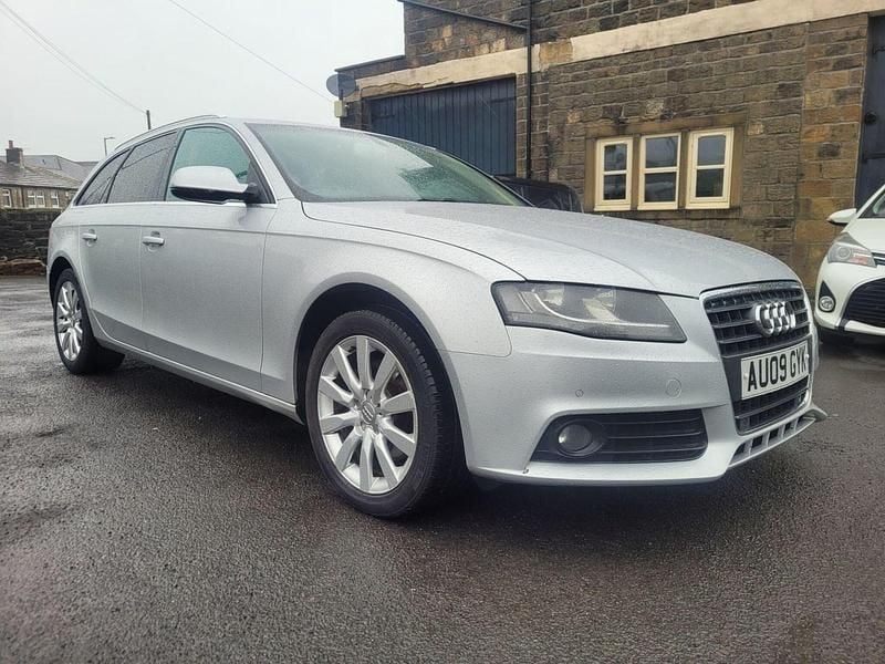 Used Audi A4 143 HP (105 kW) 2009 Silver Estate