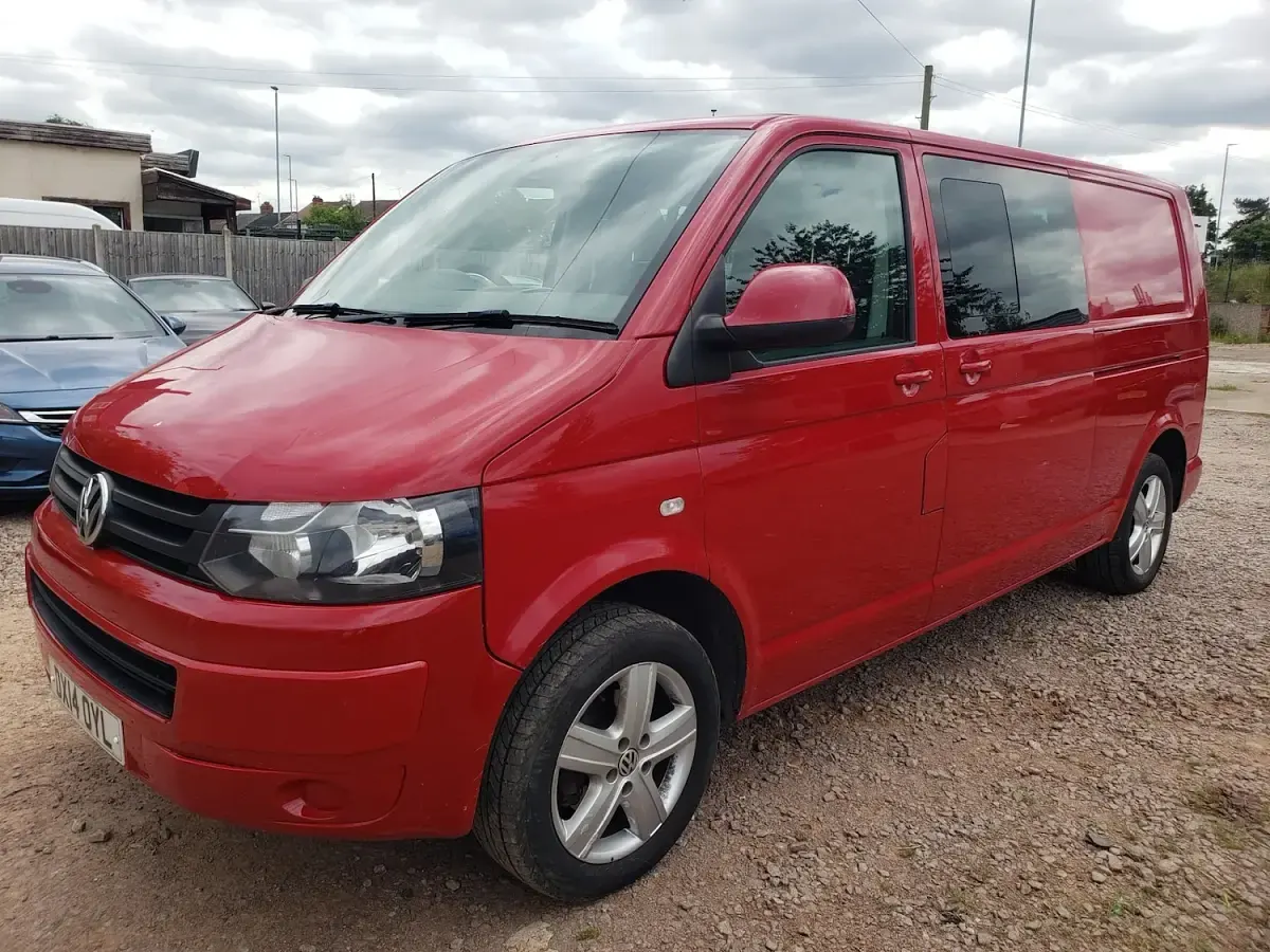 Used VW Transporter Trendline 140 HP (102 kW) 2014 Red Van
