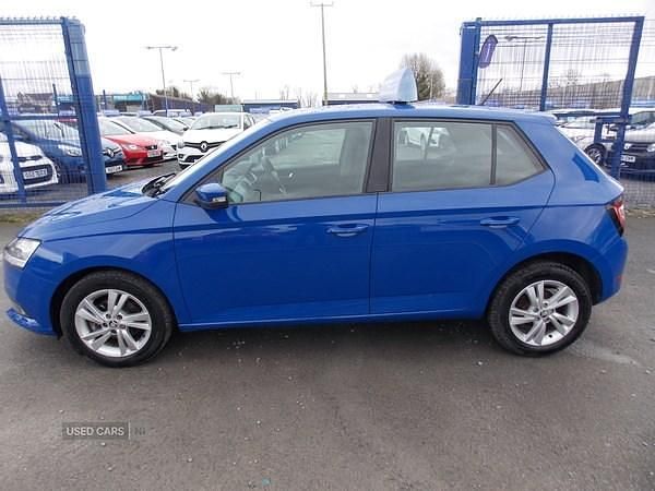 Used Skoda Fabia SE 75 HP (55 kW) 2019 Blue Hatchback