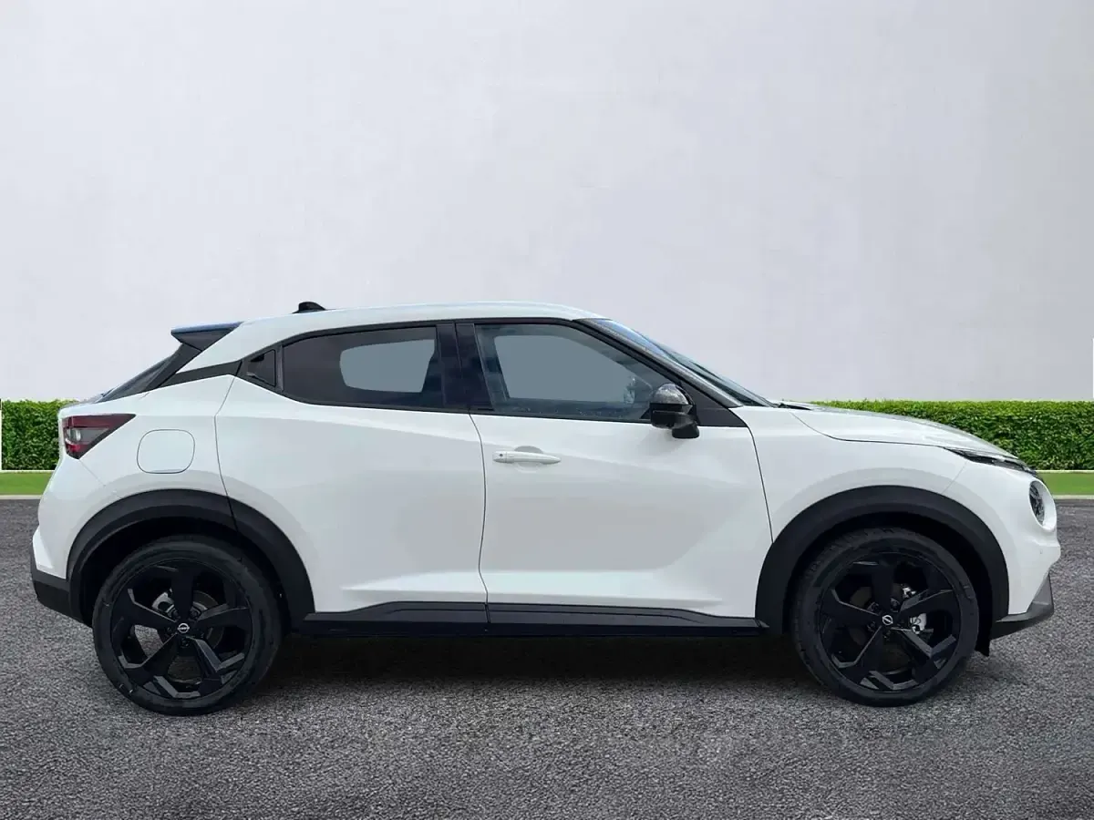 New Nissan Juke Tekna 2026 Arctic white SUV