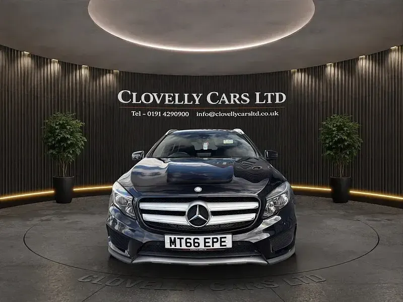 Used Mercedes GLA200 Executive 156 HP (114 kW) 2016 Black SUV