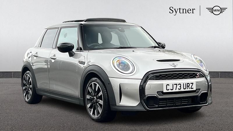 Used Mini Cooper S Exclusive 176 HP (129 kW) 2024 Silver Hatchback