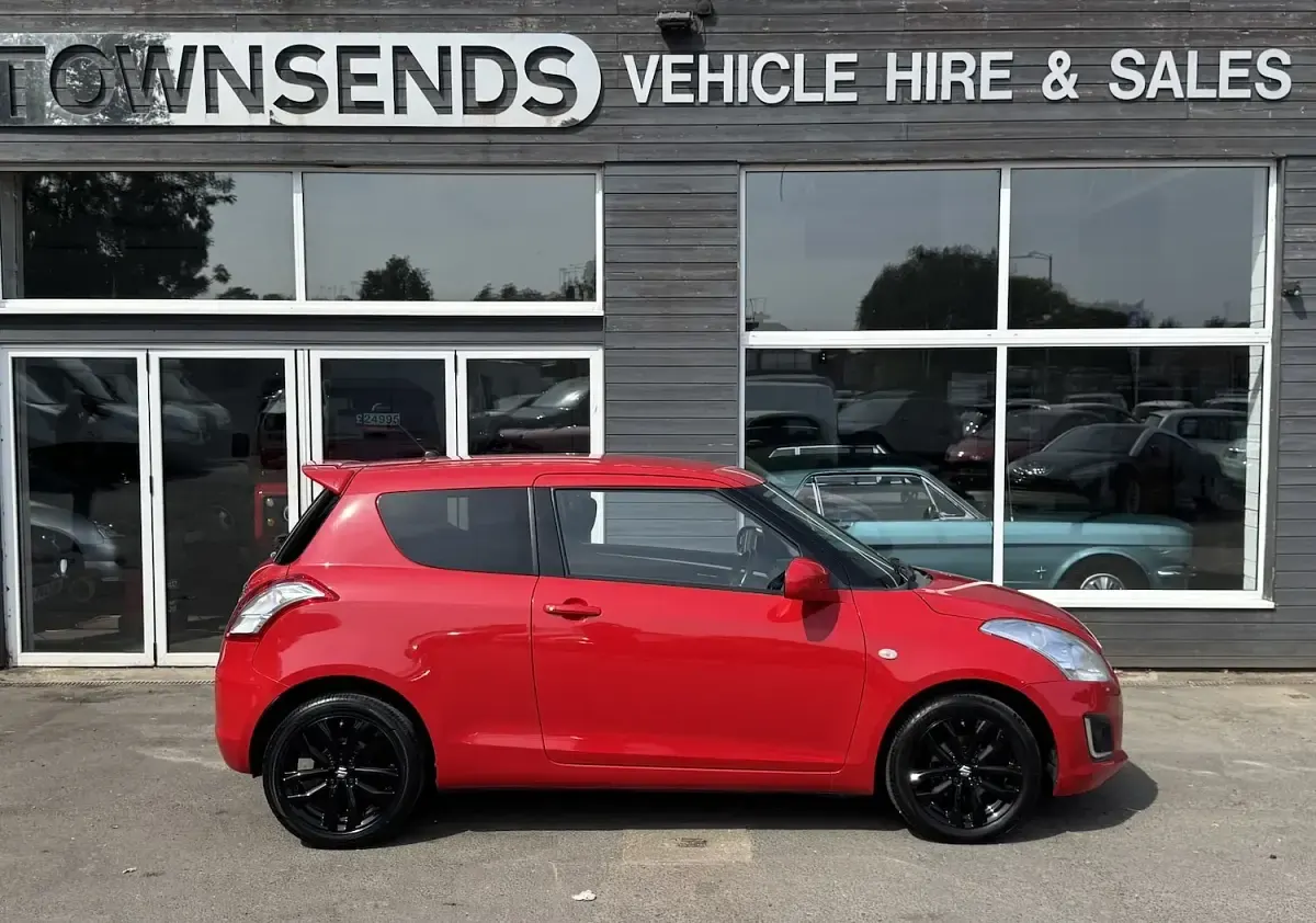 Used Suzuki Swift SZ-L 94 HP (69 kW) 2016 Red Hatchback