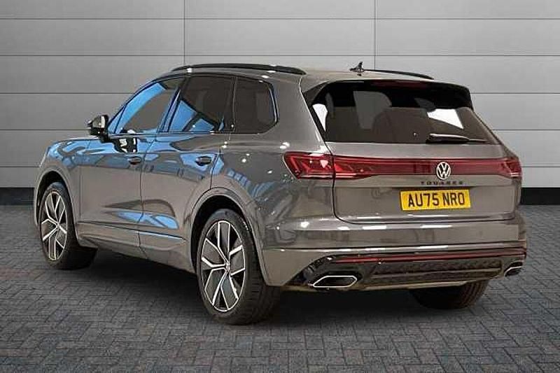 Used VW Touareg Black Edition 286 HP (210 kW) 2025 Silicon grey SUV