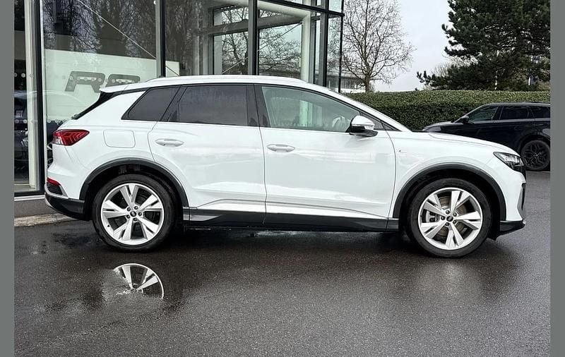 Used Audi Q4 e-tron S-Line 150 kW (204 HP) 2026 White SUV