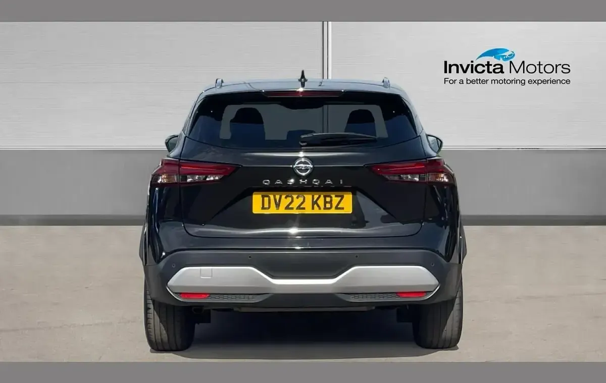 Used Nissan Qashqai N-Connecta 155 HP (114 kW) 2022 Black SUV