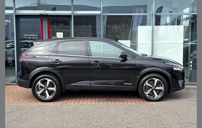 Used Nissan Qashqai N-Connecta 187 HP (137 kW) 2023 Black SUV