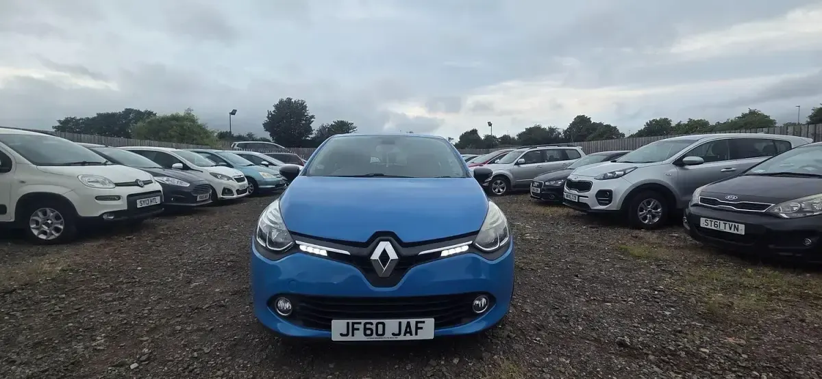 Used Renault Clio Dynamique 90 HP (66 kW) 2014 Blue Hatchback