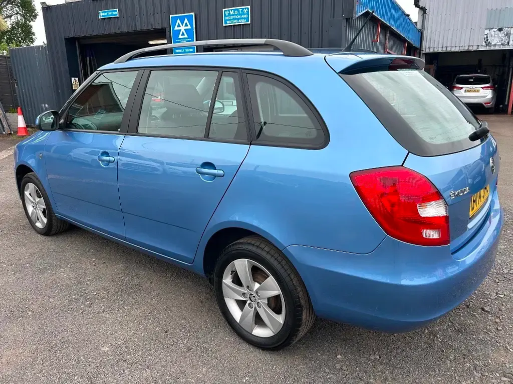 Used Skoda Fabia SE 2014 Blue Estate