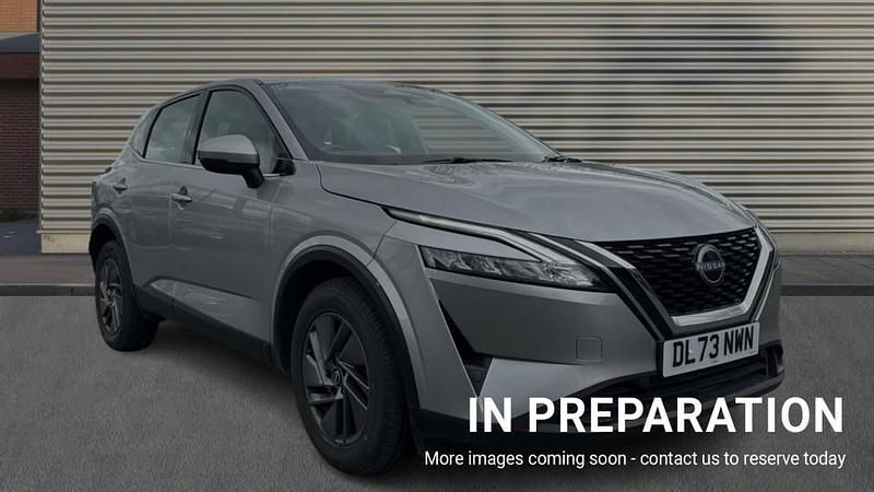 Used Nissan Qashqai Acenta Premium 158 HP (116 kW) 2023 Silver SUV