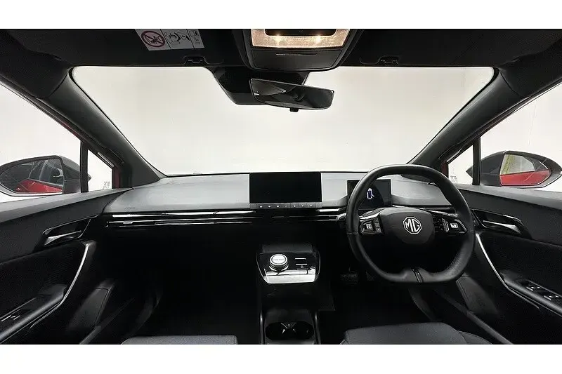 Used MG MG4 EV SE 319 kW (435 HP) 2023 Red Hatchback