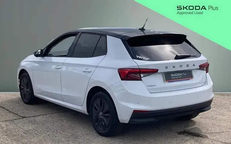 Used Skoda Fabia Design Edition 95 HP (69 kW) 2025 Moon white metallic black magic pearl effect Hatchback