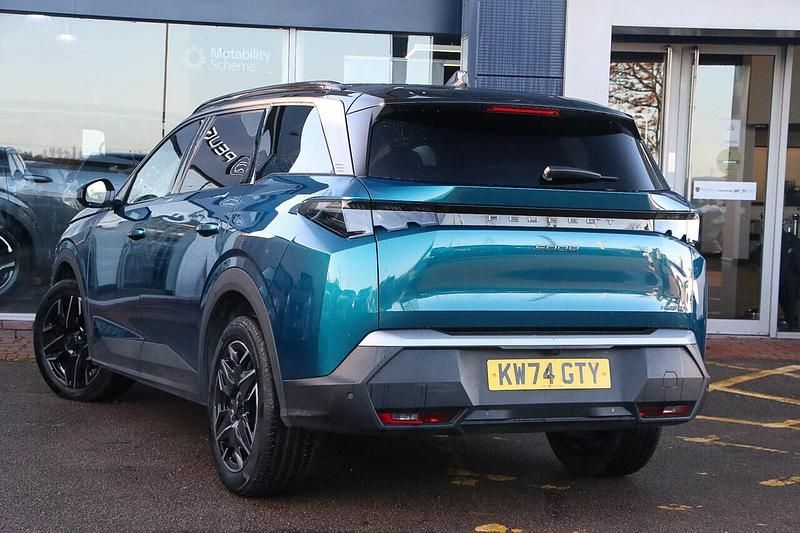 Blue Used 2024 Peugeot 5008 GT MPV | £28,136 (Fair price) - Image 1/2