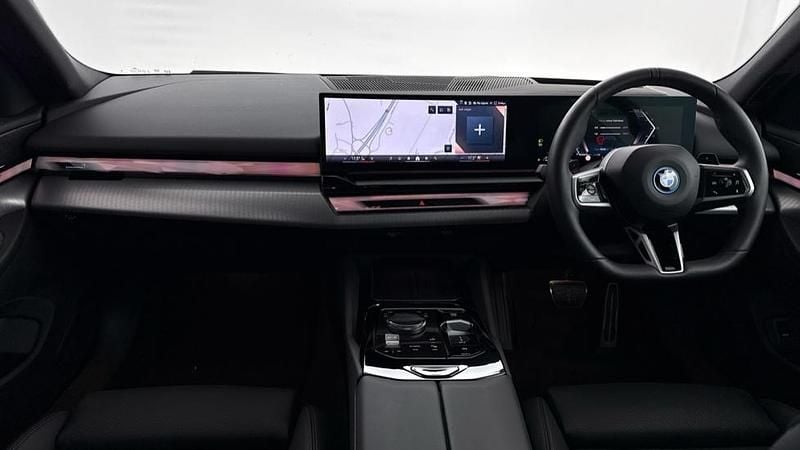 Used BMW 530e M Sport 295 HP (216 kW) 2025 Black Sedan